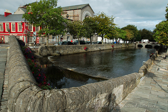D70_065422004-08-27_01