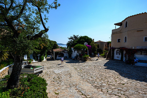 Z6_156579